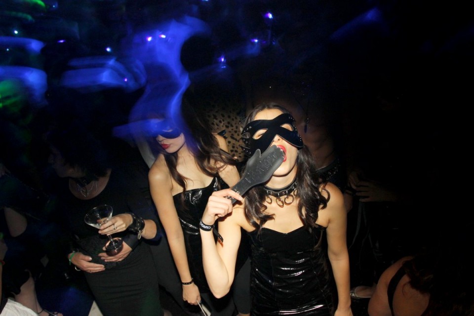 到广州哪里好玩又高档？广州总统大酒店夜总会均上榜