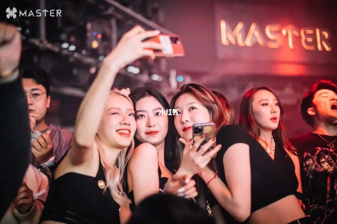 上海ktv消费水平_慈溪金歌ktv消费价格_慈溪ktv消费