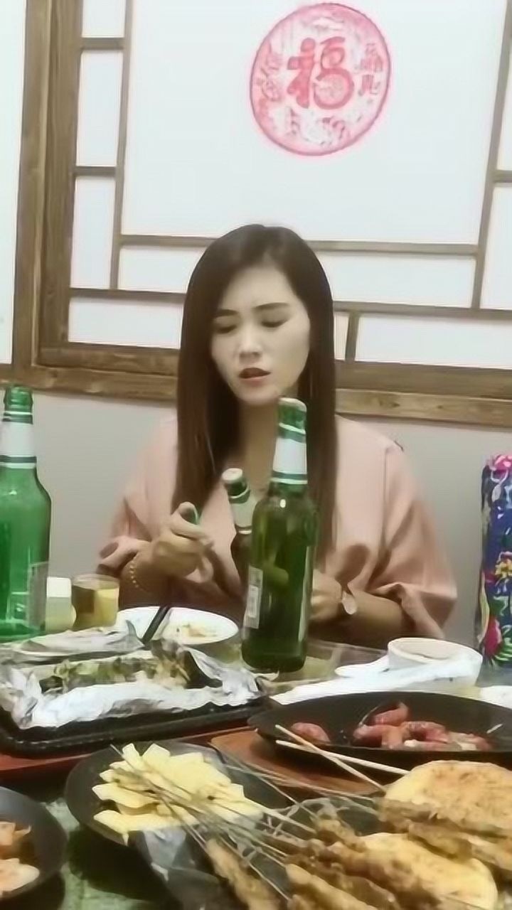 摸ktv**包房奶图片_ktv包房**可以干吗_亲ktv**包房奶图片
