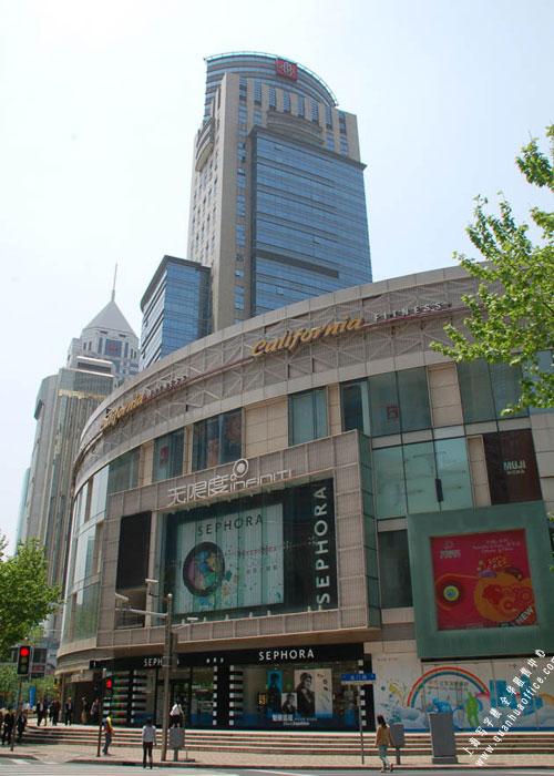 成都KTV怎么预定，有人知道吗？中心几家KTV的具体价格及电话
