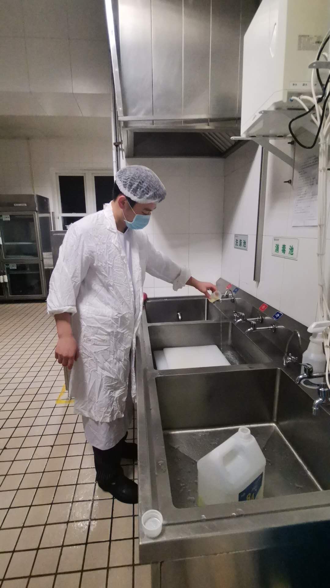 东莞多家疫情期间首次恢复堂食部分茶餐厅生意不错