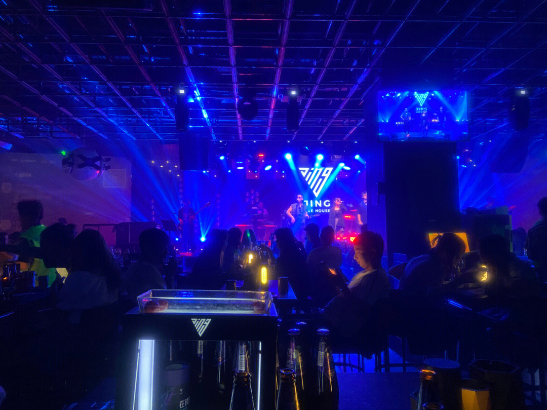 济南夜色club酒吧怎么样_济南夜色音乐餐厅_济南夜色ktv