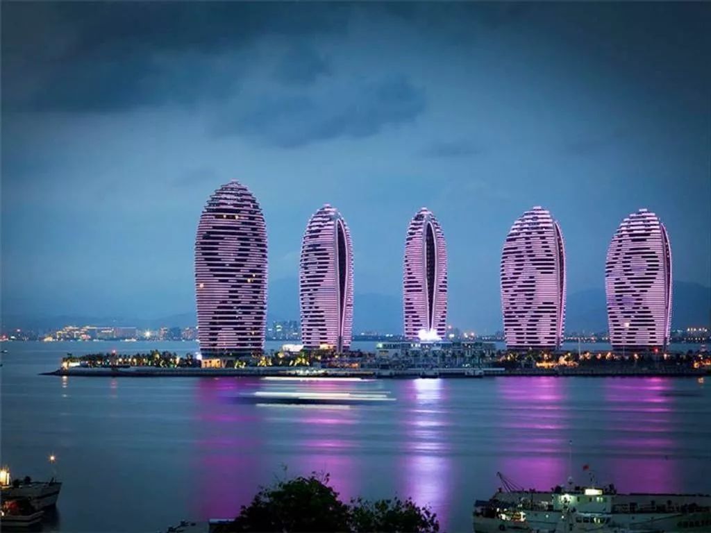 _三亚缤纷年代招聘模特_三亚缤纷年代娱乐会所
